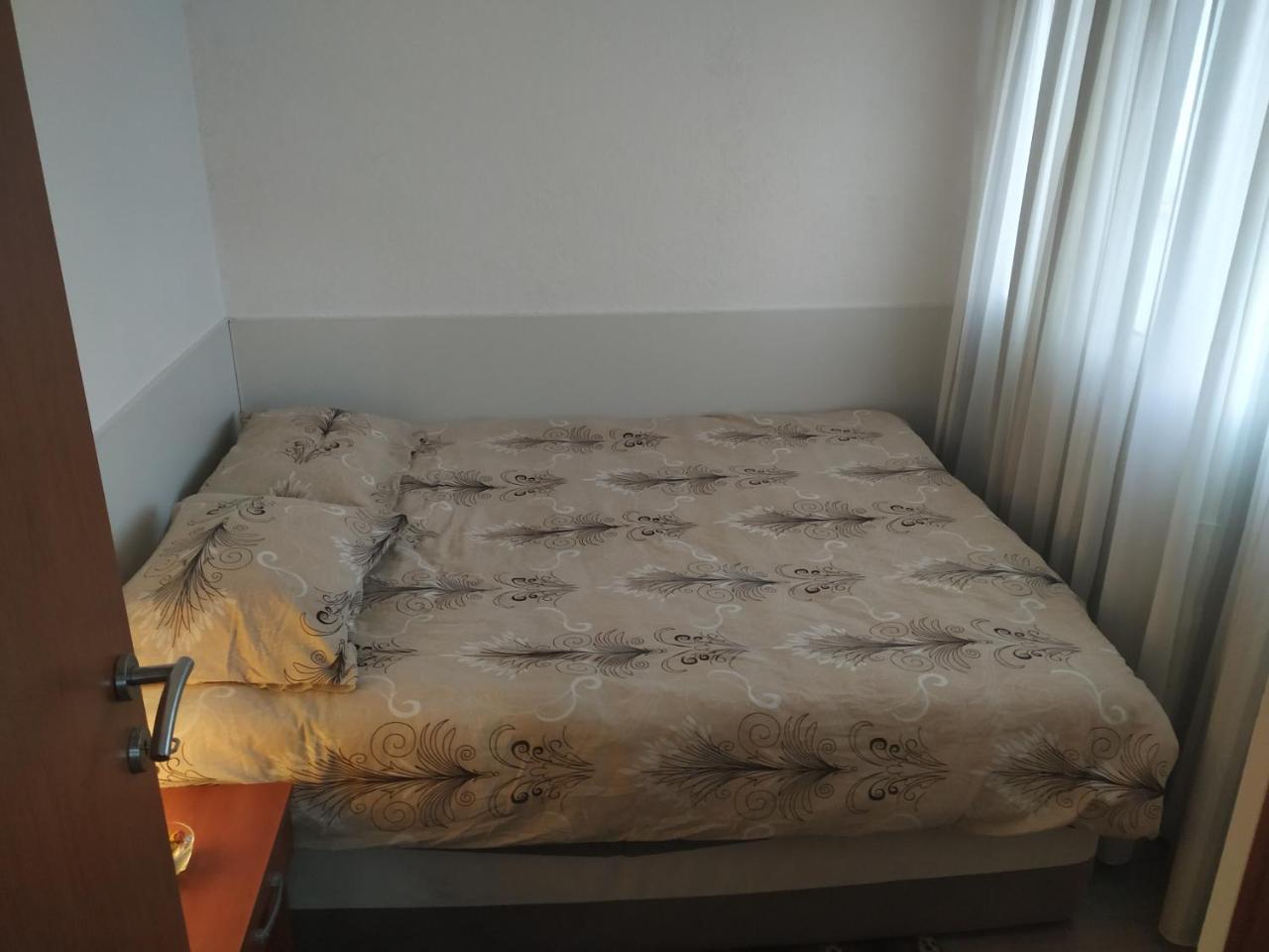 Apartment Dora Podgorica Exterior foto