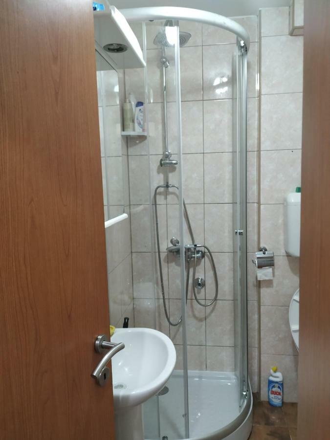 Apartment Dora Podgorica Exterior foto
